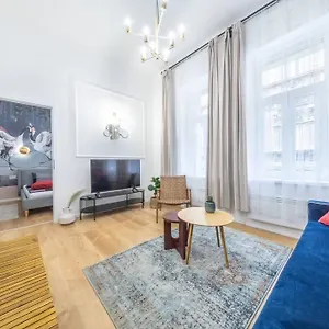  Apartment Ruby 3-bedroom Location